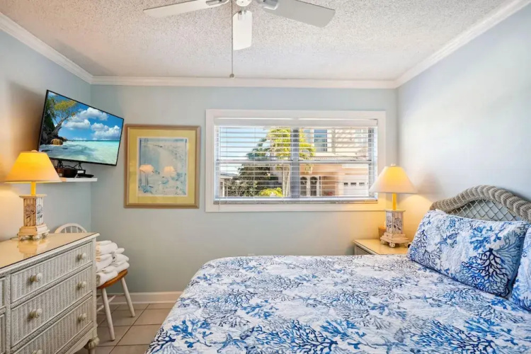 Harbor House 37