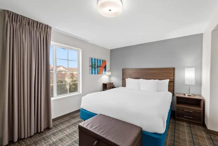 1 Bedroom Suite with balcony