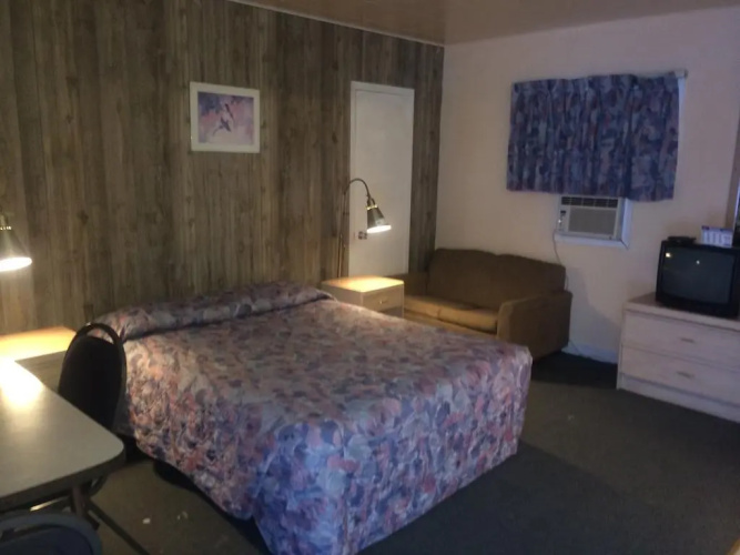 Road Runner Motel
