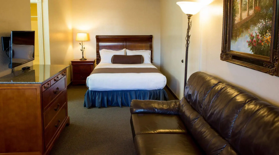 Chalet Motel