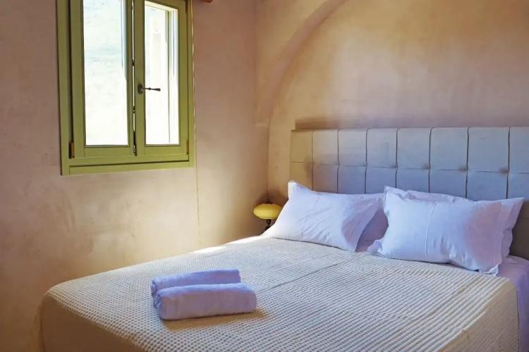 Rock n Olive Villas