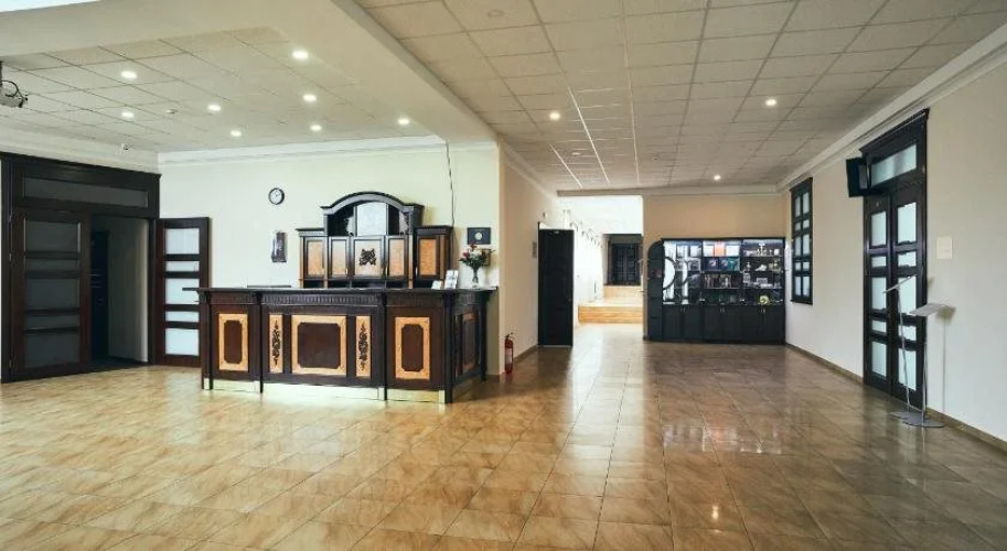 Patriarshyi Hotel