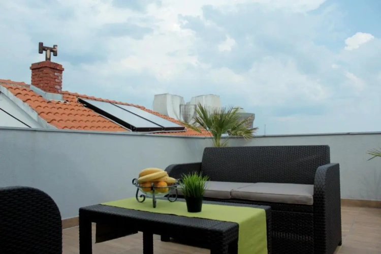 Apartment with sea view