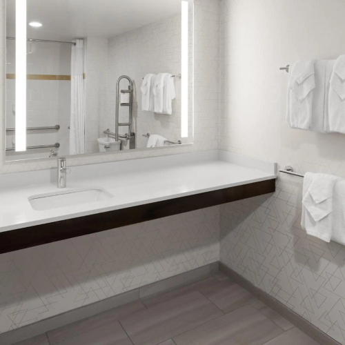 Holiday Inn Express Philadelphia-Penns Landing photo 35