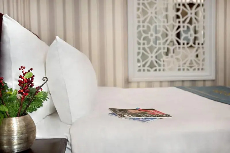 Maro Hotel