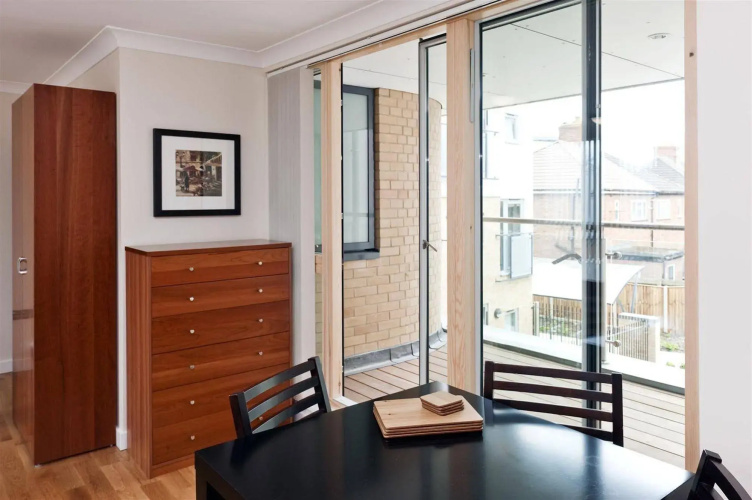 Your Space Apartments - Byron House Studio