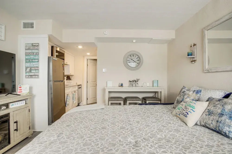 Wildwood Crest Condo w/ Pool & Beach Access!