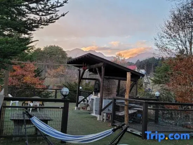 Home Pension White Rinrin