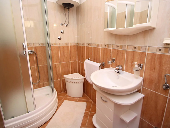 Apartment Lucic Tavernes 33113