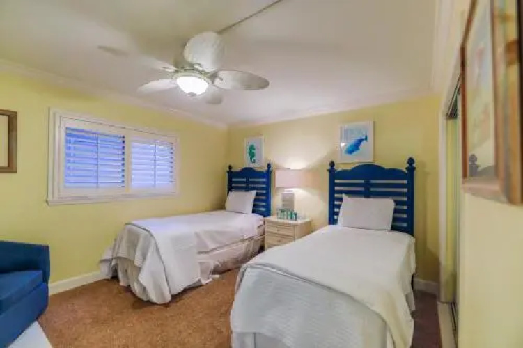 Tarpon Beach 305