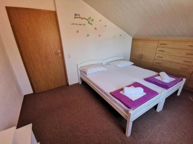 2 Bedrooms Apartment