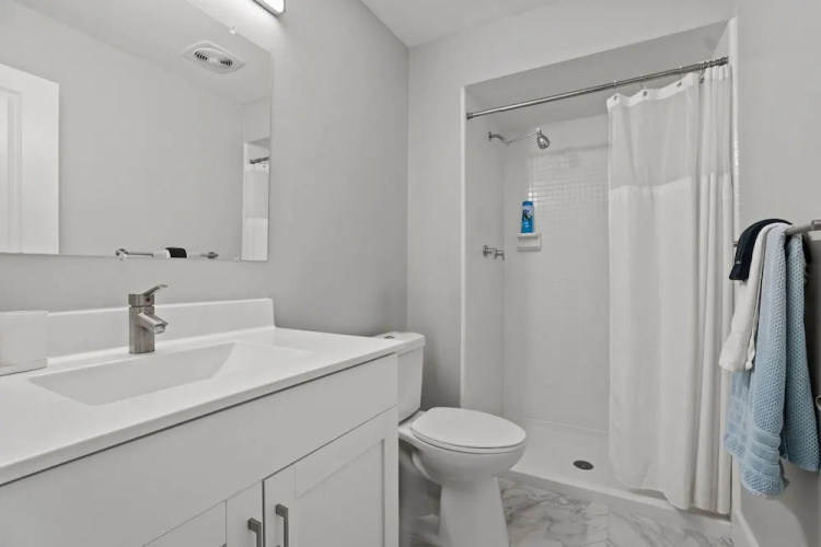Comfy 2BR 2BA Unit in Pime Location