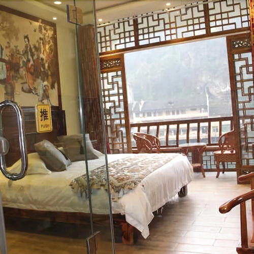 Tiexi Yinxiang Tongfu Inn