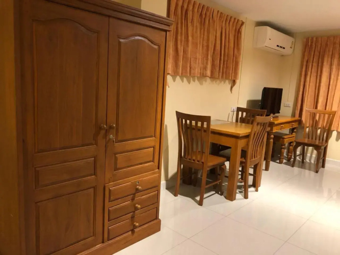 Naithon Beach Service Apartment