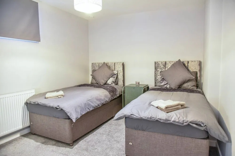 Massive 2bd Central Ipswich