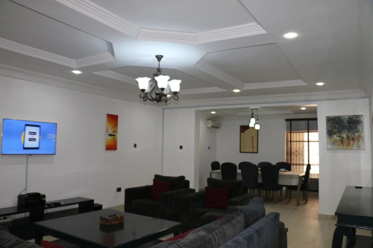 Gidihotel KIRA