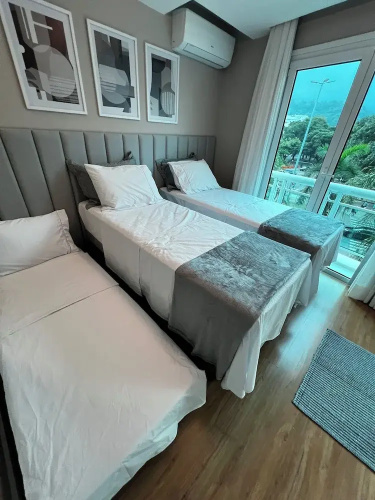 Duplex Leblon com Garagem Vista Cristo - 2 Quartos