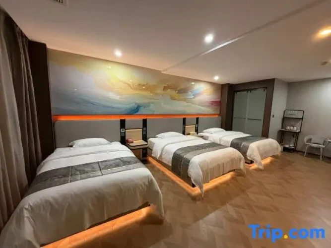 Deluxe Triple room