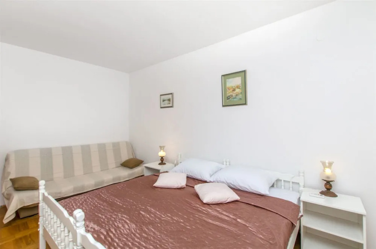 Apartments Ljiljana