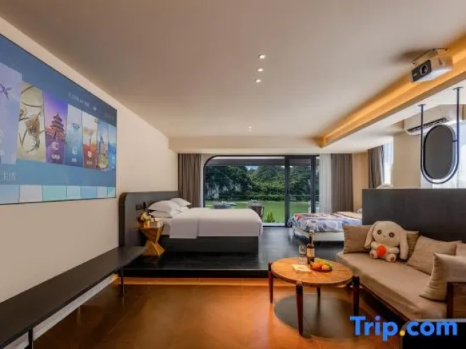 Family Suite with river view
