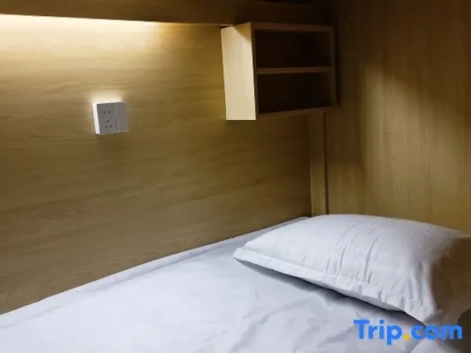 Bed in Dorm (male dorm)