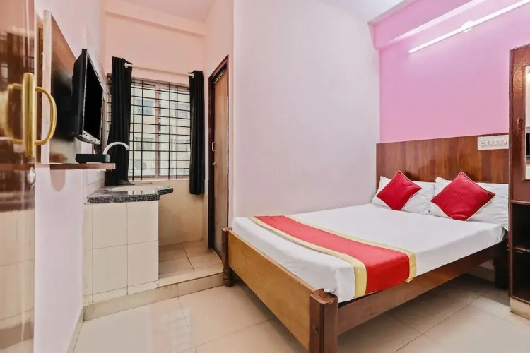 SPOT ON 46393 Venkat Regency