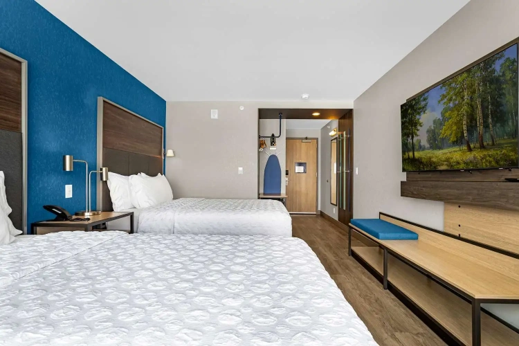 Guest rooms