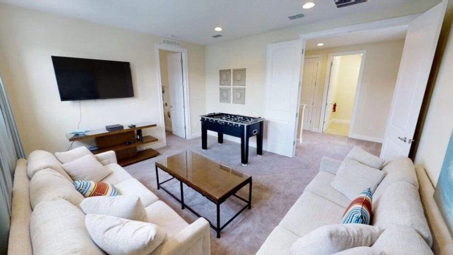 Aco Premium - 6Bd With Pool(1744)