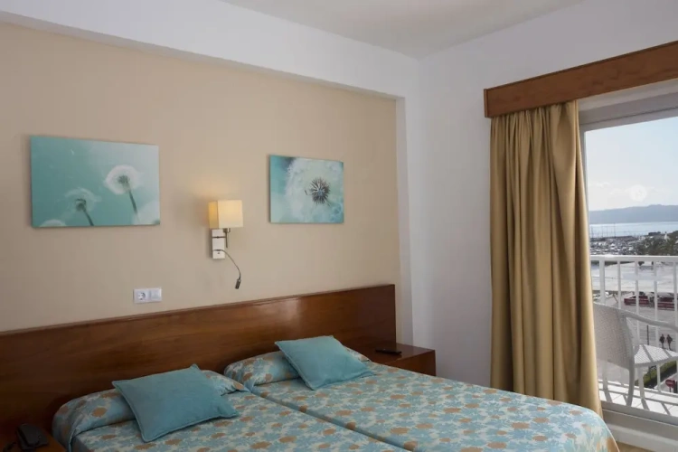 Economy room