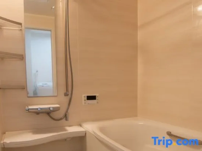 [WAMARE Kikukawa HOTEL] Sightseeing in Asakusa! 4m walk from Kikukawa Sta. Up to 6 guests.