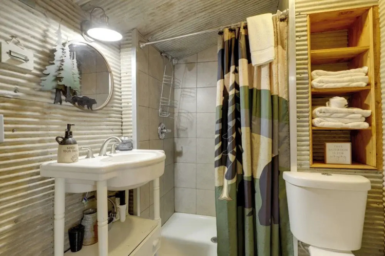Game Room Access: Pet-friendly Sevierville Apt!