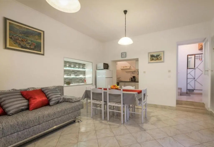 Apartment Žana-30m from beach
