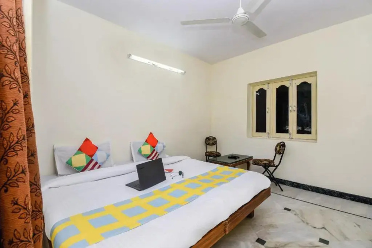 OYO Home 26246 Cozy 2BHK