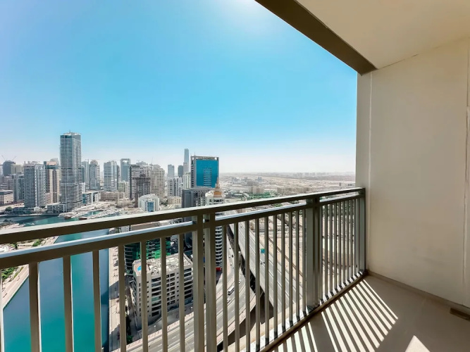 Breathtaking 3BR with Sea & Marina