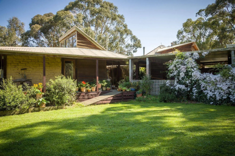 The Burrow At Wombat Bend