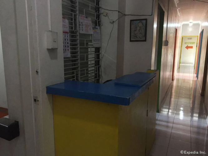 Dormitels Bacolod - Hostel