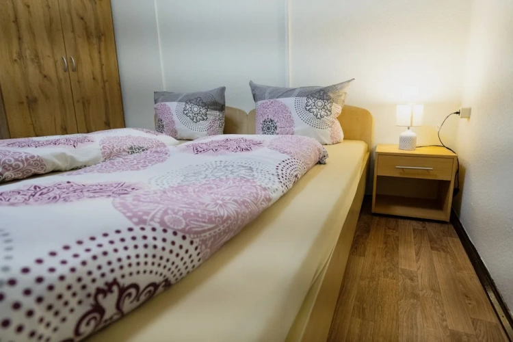2 Bedrooms Cottage