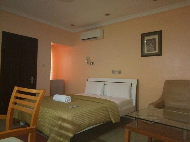 Eskimo suites