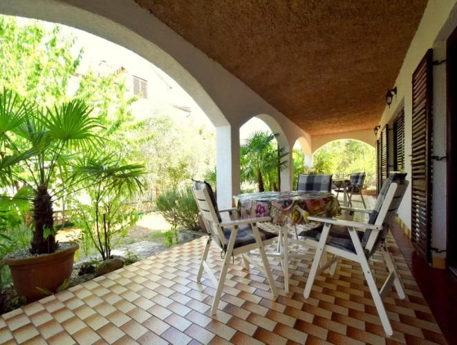 3 Bedrooms Apartment