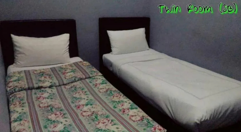R&R Budget Inn - Hostel