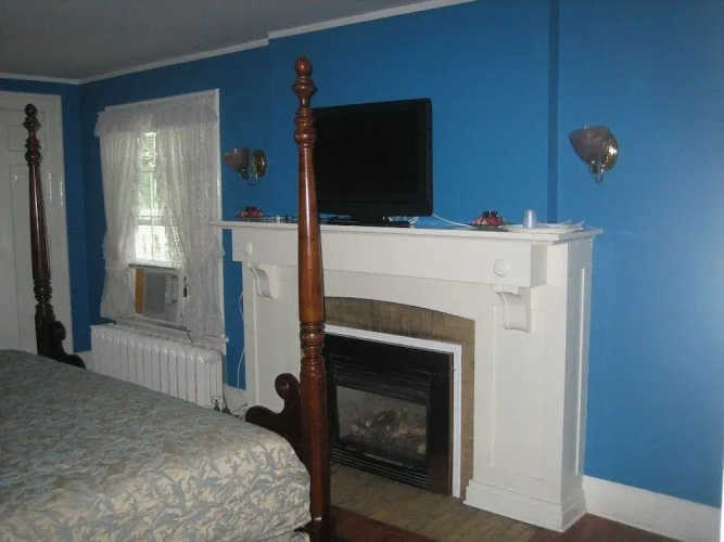 Chestnut Inn Bed and Breakfast