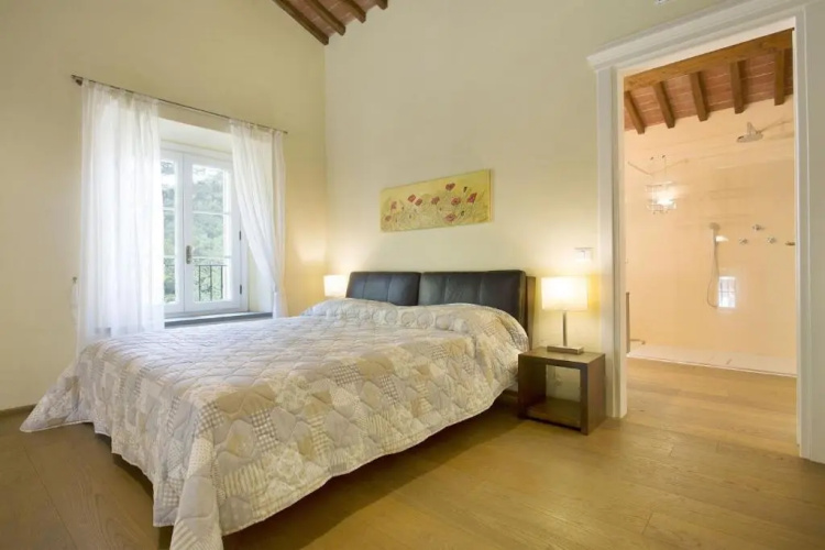 Santo Stefano 10