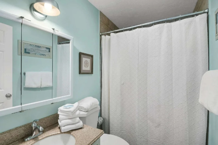 Good Times and Tan Lines 2 Bedroom Apartment