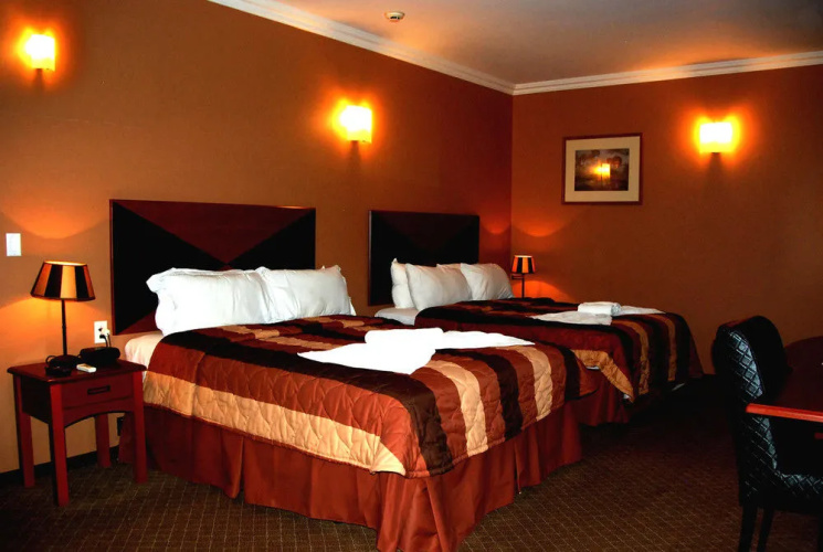 Hotel Elegance N.V.