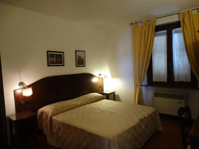 Standard Quadruple room with view