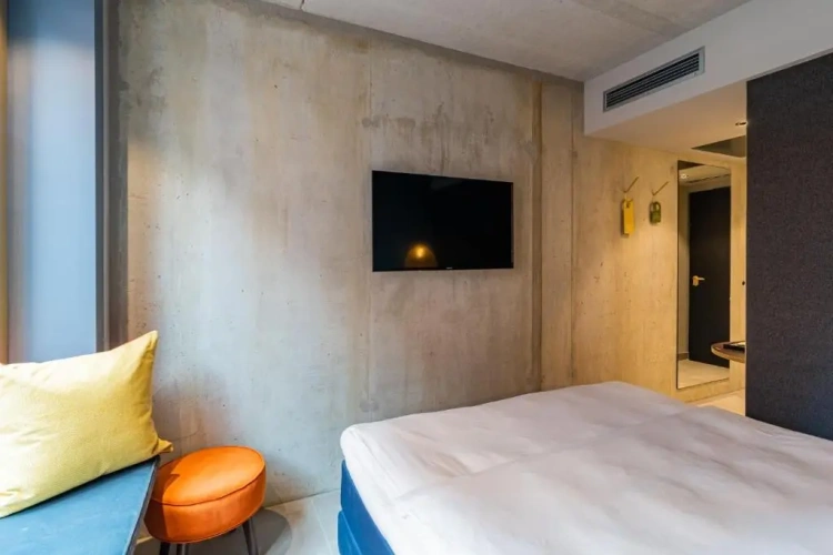 Standard Double room with view