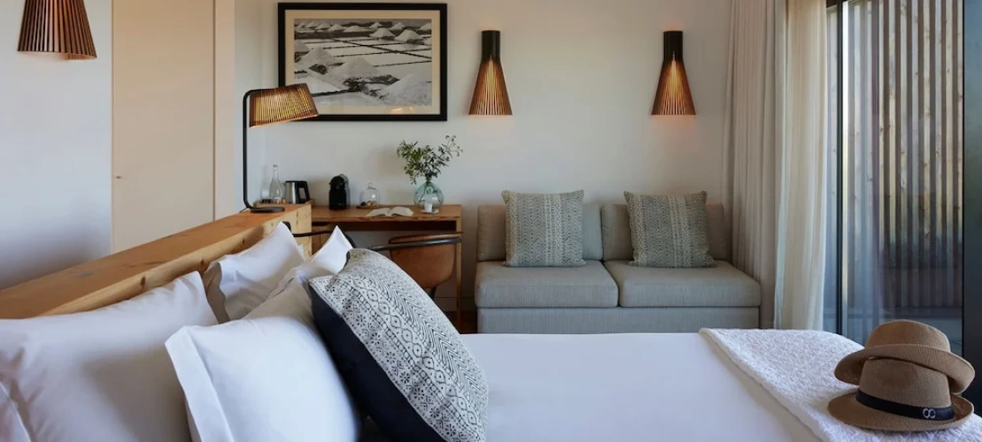 Superior Double room with balcony and with sea view