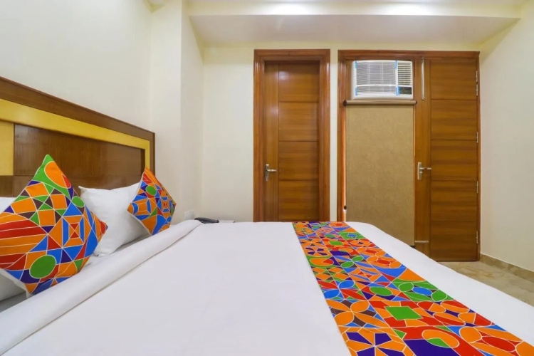 Fabhotel Star Corporate Suite