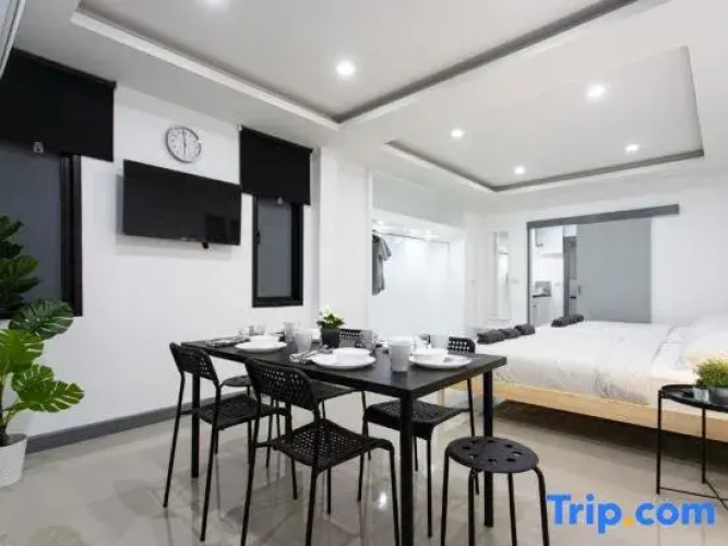 P3 Silom Large 2beds full kitchen WIFI 4-6pax