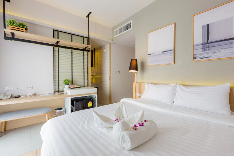 Snoozz Hotel - Hostel